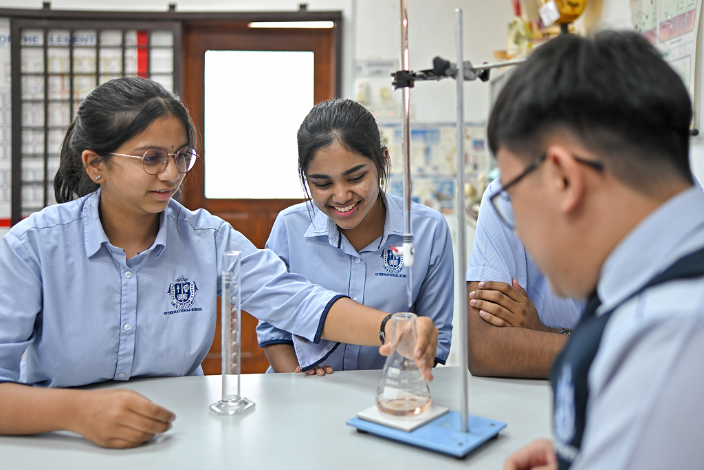 How to Use Career Aptitude Tools to Help Your Secondary School Child Choose the Right Subjects